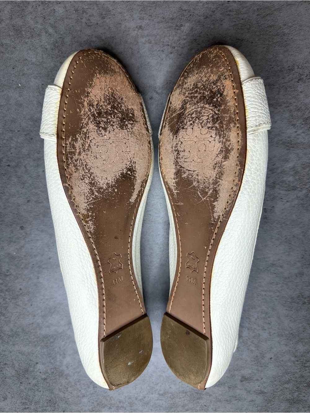 Tory Burch Double T Buckle Leather Flats White Gold - Picture 5 of 9